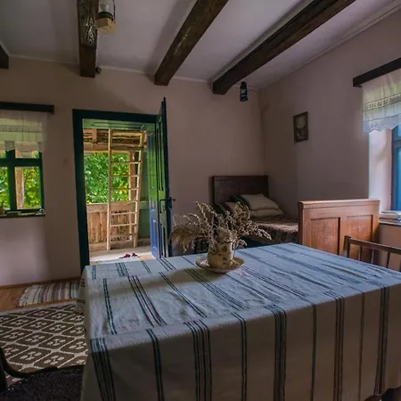 Casa Din